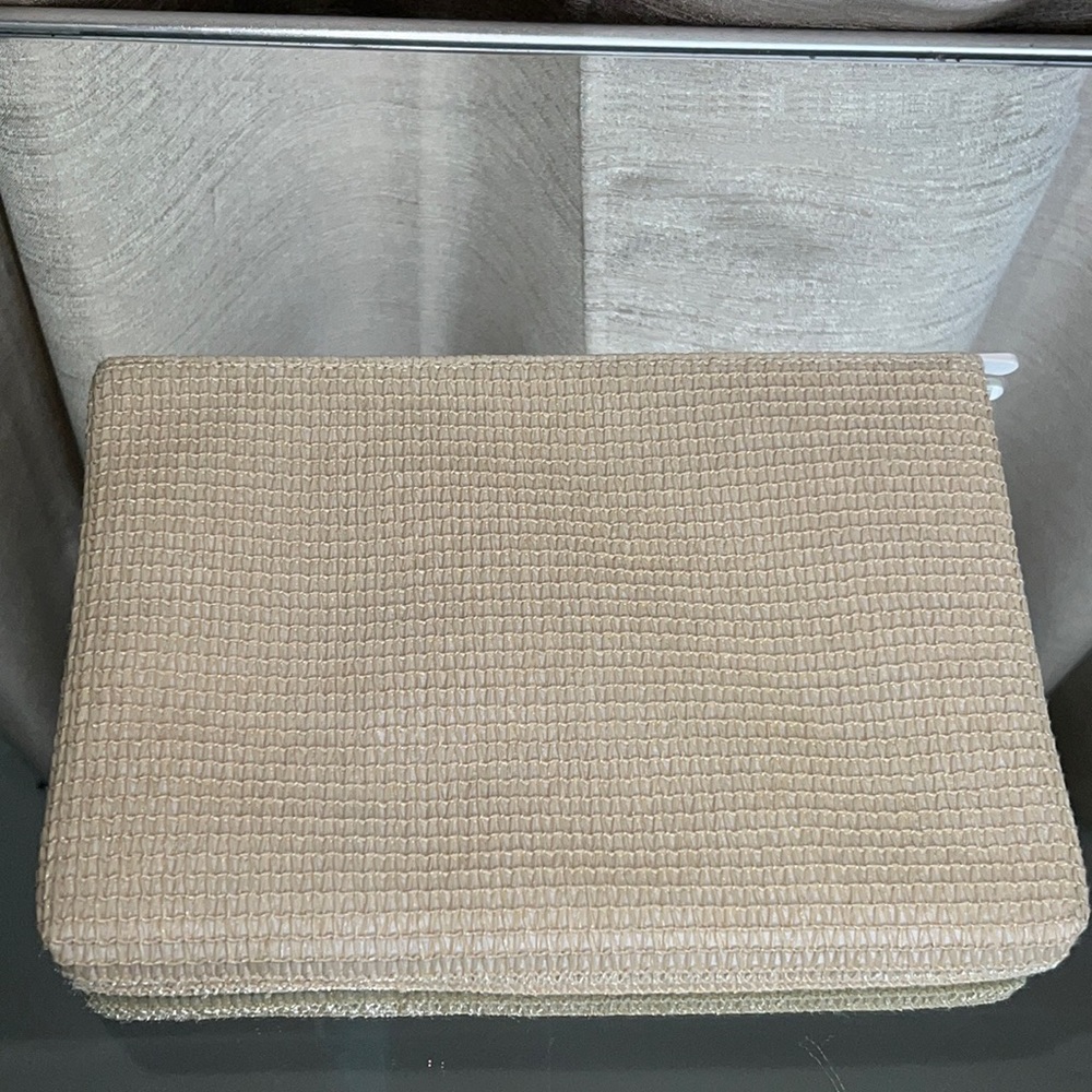 Dior Raffia Pouch - Picture 2 of 4
